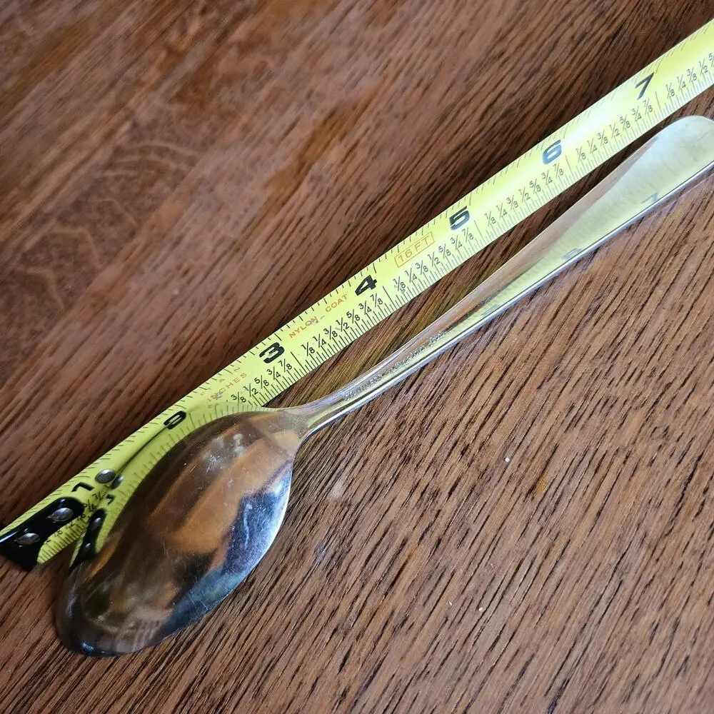 Oneida Oceanic 3 Soup Place Spoons 7.25 2 Dinner Knife 9